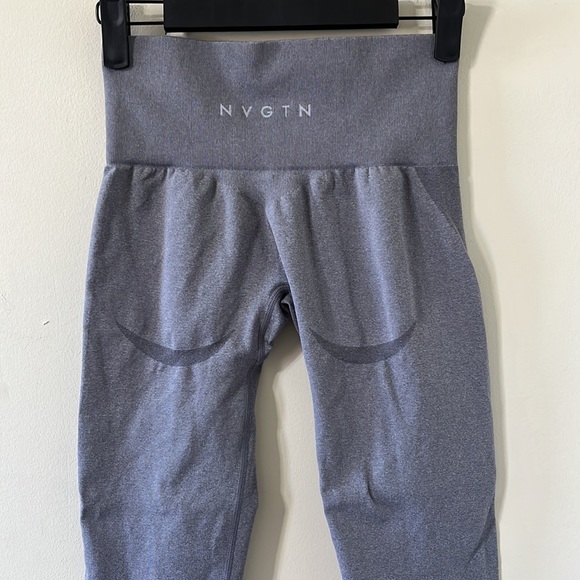 NVGTN Grey Curve Seamless Leggings Size Small - Picture 7 of 10